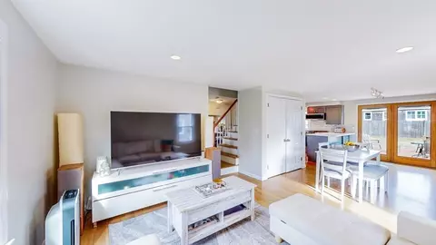Living - 82 Tower Ave, Marshfield, MA 02050 photo 2 of 4