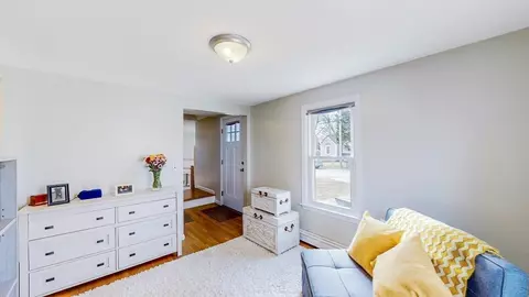 Bedroom - 82 Tower Ave, Marshfield, MA 02050 photo 3 of 8