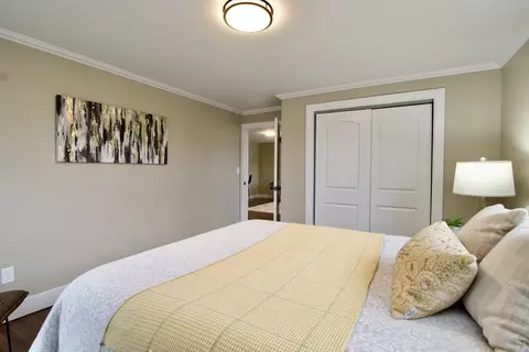 75 Thomas St, Chicopee, MA 01013 photo 23