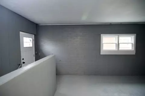 75 Thomas St, Chicopee, MA 01013 photo 35