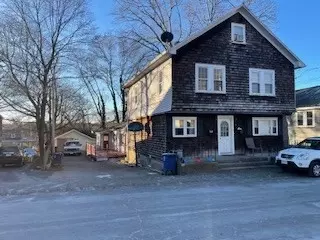 101 Arborway Dr, Braintree, MA 02184