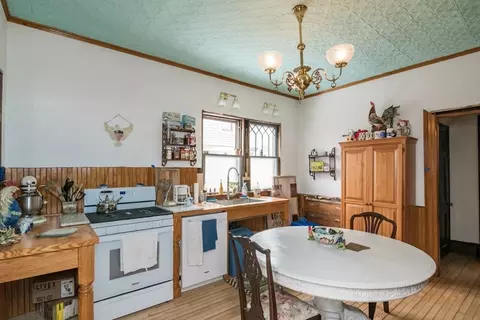 14 Fairfield St, Springfield, MA 01108 photo 12