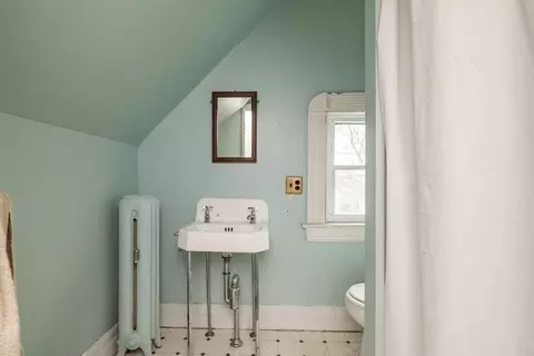 14 Fairfield St, Springfield, MA 01108 photo 22