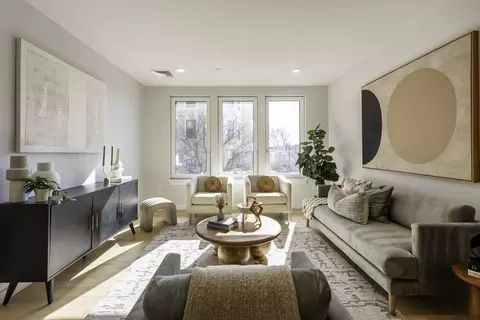 71 Bow #304, Somerville, MA 02143