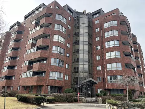 200 Burkhall St #210, Weymouth, MA 02190