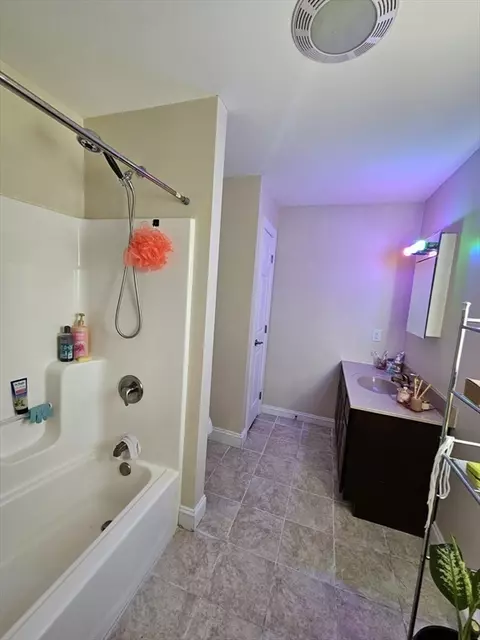 Bath - 344 Newton St, Fall River, MA 02721 photo 2 of 2