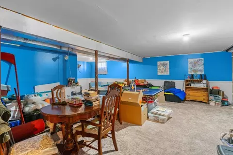 Dining - 89 Grinnell, Fall River, MA 02721 photo 4 of 4