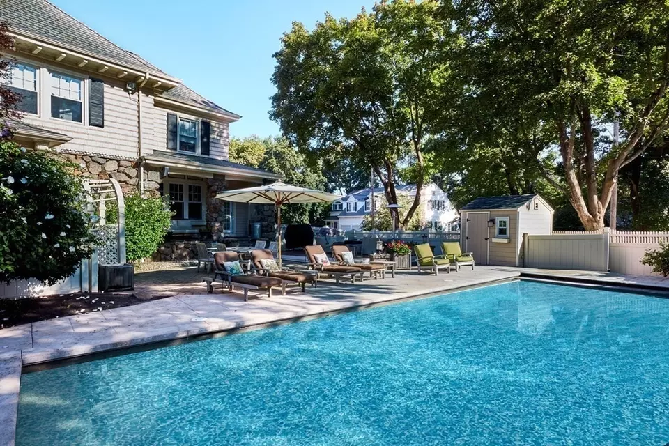 179 Cedar St, Braintree, MA 02184 25 Photos Movoto