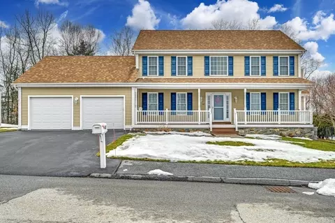 42 Briarcliff Dr, Auburn, MA 01501