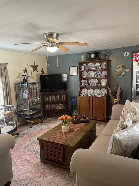 22 Second St, Sturbridge, MA 01566 photo 8