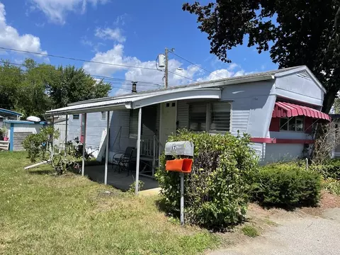130 E Washington St #17, North Attleboro, MA 02760