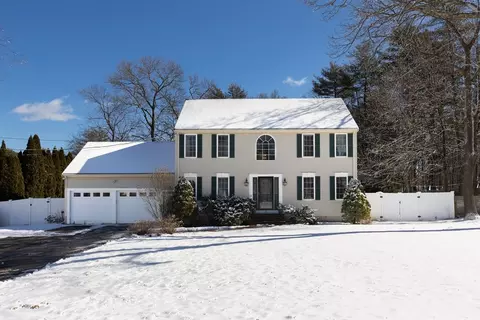 25 Graham St, Weymouth, MA 02190
