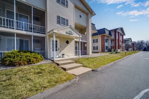 41 W Summit St #27, South Hadley, MA 01075