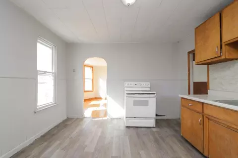 Kitchen - 25 Hall St, Springfield, MA 01108 photo 2 of 4