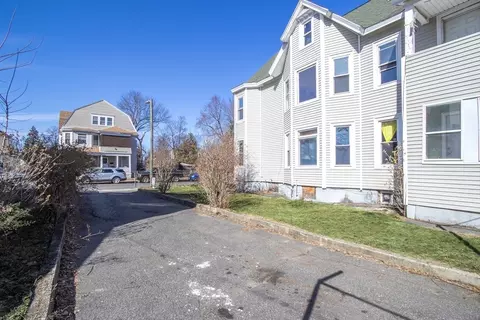 Exterior - 25 Hall St, Springfield, MA 01108 photo 5 of 7