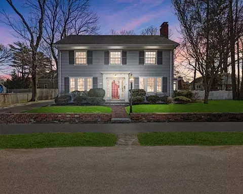 11 Morton Rd, Swampscott, MA 01907