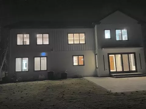 Exterior - 246 Forest St, Needham, MA 02492 photo 7 of 8