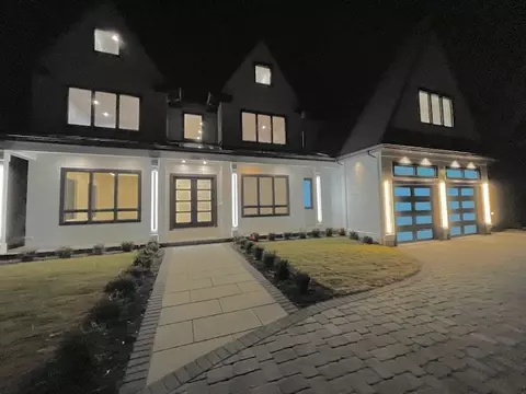Exterior - 246 Forest St, Needham, MA 02492 photo 8 of 8