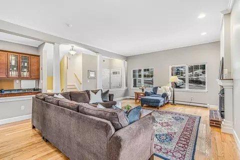 Living - 14 Morningside Rd, Needham, MA 02492 photo 1 of 6
