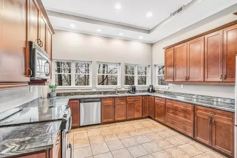 Kitchen - 14 Morningside Rd, Needham, MA 02492 photo 4 of 4