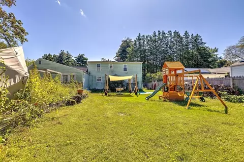 View/Area - 58 Brewster St, Springfield, MA 01119 photo 1 of 5