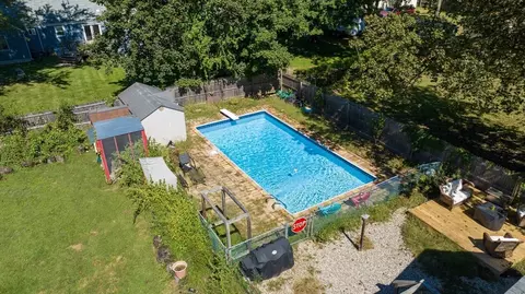 Exterior - 58 Brewster St, Springfield, MA 01119 photo 9 of 11