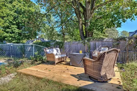 Exterior - 58 Brewster St, Springfield, MA 01119 photo 5 of 11