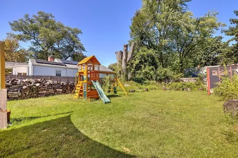 Exterior - 58 Brewster St, Springfield, MA 01119 photo 7 of 11