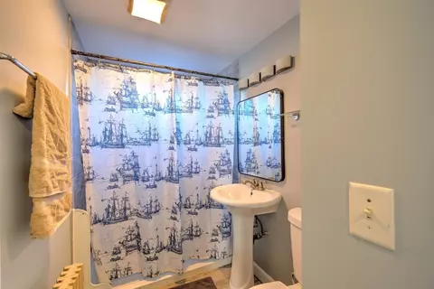 Bath - 58 Brewster St, Springfield, MA 01119 photo 1 of 3