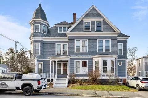 220 High St #6, Newburyport, MA 01950