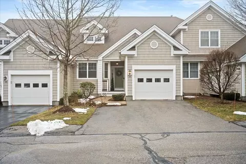 57 Lincoln Ln #57, Grafton, MA 01536