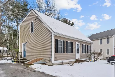 Exterior - 39 Swifts Bch, Wareham, MA 02571 photo 2 of 6