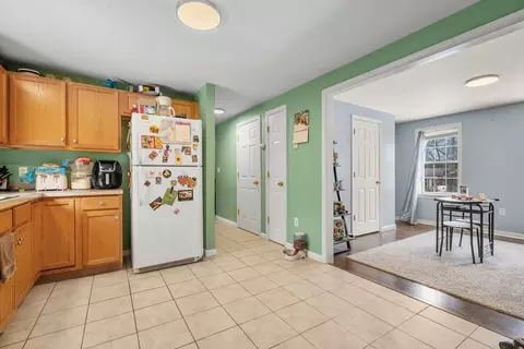 Kitchen - 39 Swifts Bch, Wareham, MA 02571 photo 3 of 5