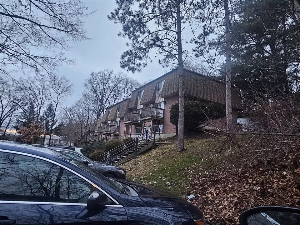 645 Robbins Ave 55, Dracut, MA 01826 2 Photos Movoto