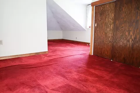 Bedroom - 25 Pine St, Danvers, MA 01923 photo 2 of 5