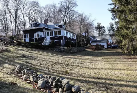 Exterior - 25 Pine St, Danvers, MA 01923 photo 2 of 6