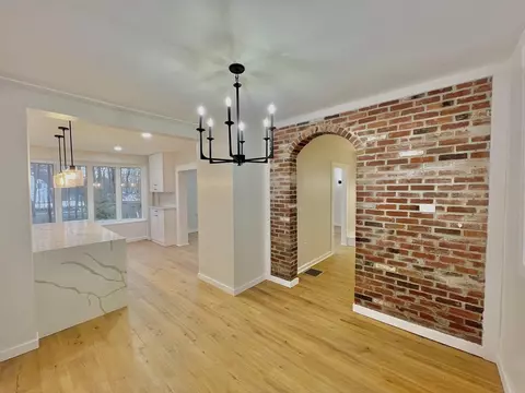 477 Oakhill Ave, Attleboro, MA 02703