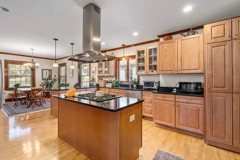 117 Church #4, Watertown, MA 02472