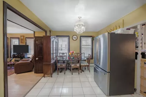Dining - 697 Broadway, Fall River, MA 02724 photo 1 of 3