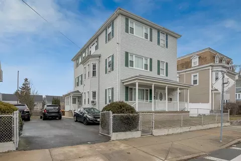697 Broadway, Fall River, MA 02724