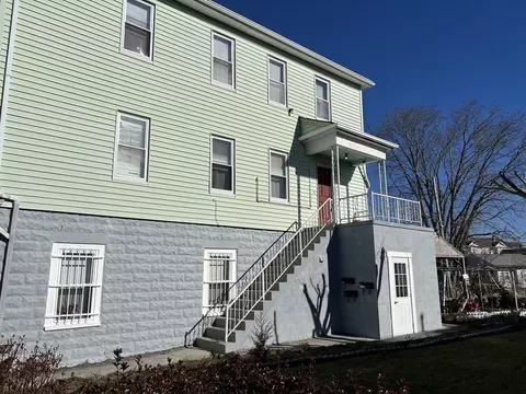 1008-1012 Stafford Rd, Fall River, MA 02721 photo 3
