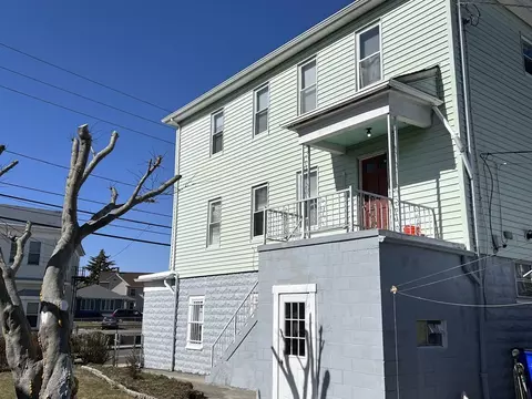 1008-1012 Stafford Rd, Fall River, MA 02721 photo 4