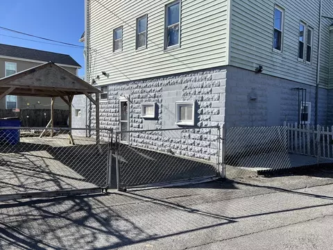 1008-1012 Stafford Rd, Fall River, MA 02721 photo 6