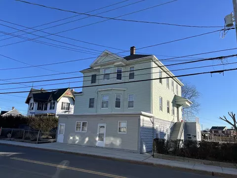 1008-1012 Stafford Rd, Fall River, MA 02721 photo 2