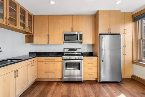 24 Sheafe St #4, Boston, MA 02113