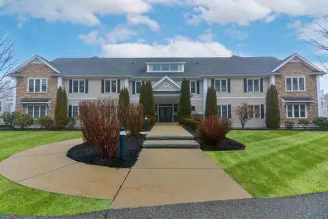 722 Eagles Nest Way #722, Franklin, MA 02038