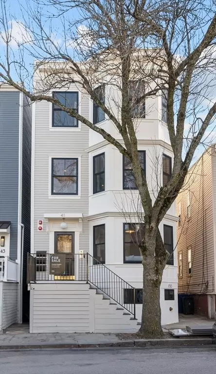 41 Wordsworth St #PH, Boston, MA 02128