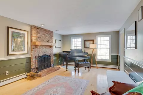 Living - 96 Middlesex St, Millis, MA 02054 photo 4 of 7