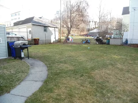 365-367 President Ave, Fall River, MA 02720 photo 4