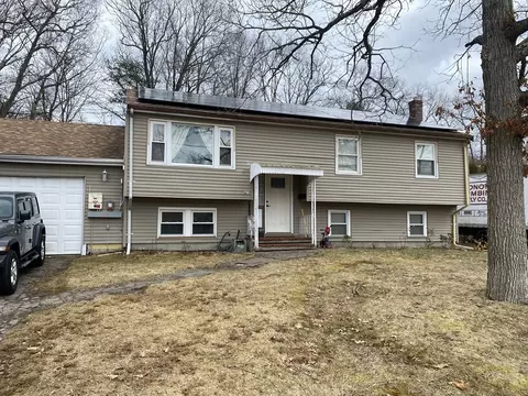 21 Flint Rd, Brockton, MA 02302